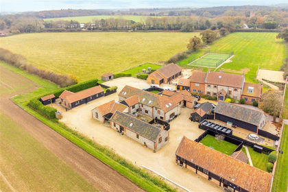 Barn Conversion for sale in Roughton