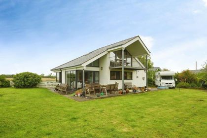 2.5 acres of House with Land for sale in Llanwnda