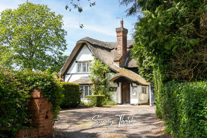1.8 acres of Cottage for sale in Inkberrow