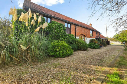 Barn Conversion for sale in South Muskham