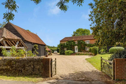 12 acres of Farmhouse for sale in Thursley