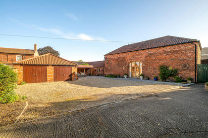 Barn Conversion for sale in Brampton