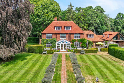 6.5 acres of House with Land for sale in Ringwood