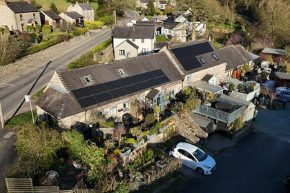 Land for sale in Kniveton