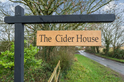 7 acres of Barn Conversion for sale in Ditcheat