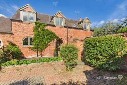 Barn Conversion for sale in Rolleston on Dove