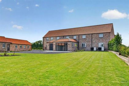 5 acres of Barn Conversion for sale in Dunnington