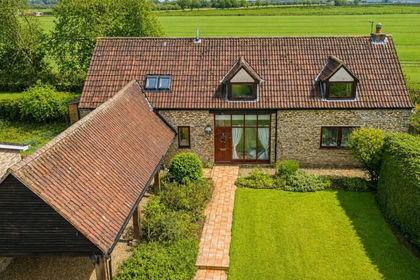 Barn Conversion for sale in Hinton Waldrist