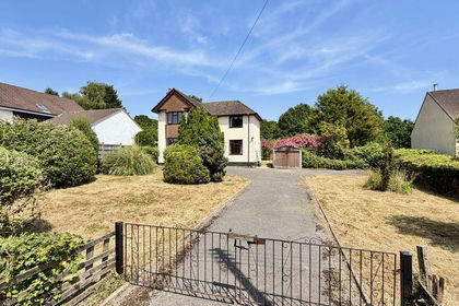 1 acre of House with Land for sale in Tatworth and Forton