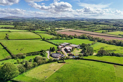 98 acres of Farm for sale in Exbourne