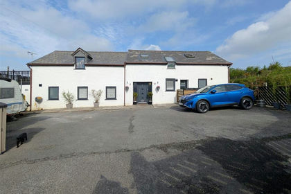 Land for sale in Llangyndeyrn