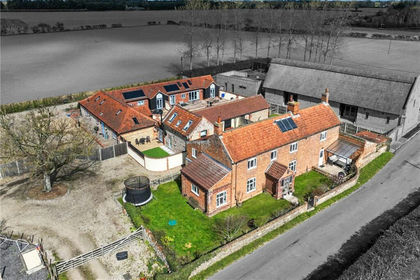 1.6 acres of Farmhouse for sale in East Ruston
