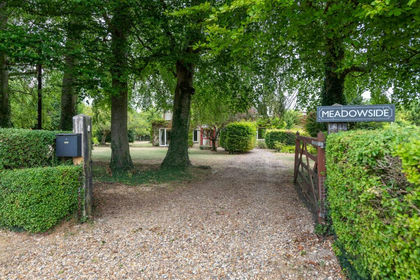 1.5 acres of House with Land for sale in Melbourn