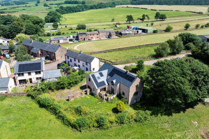 Farm for sale in Melmerby