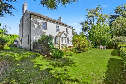 33 acres of Smallholding for sale in Lezant