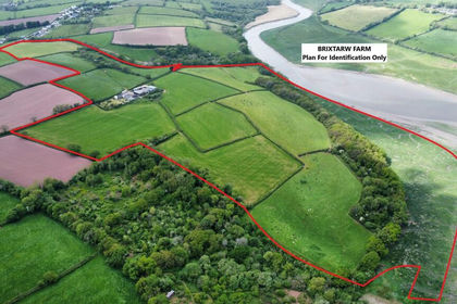 96.8 acres of Farm for sale in Laugharne Township