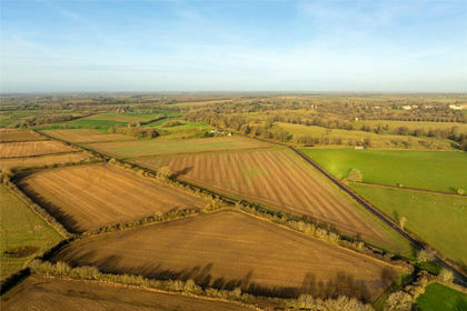 75.2 acres of Agricultural Land for sale in Radclive-cum-Chackmore