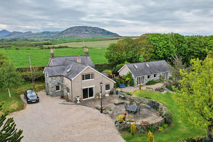 10 acres of House with Land for sale in Nefyn