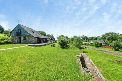 Barn Conversion for sale in Michaelstow