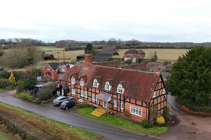 Land for sale in Snitterfield