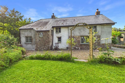 4.8 acres of House with Land for sale in Pyworthy