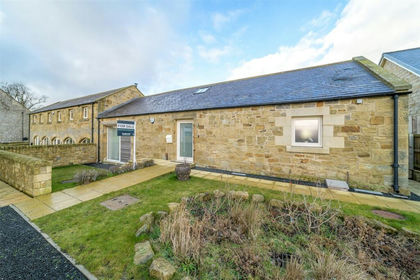 Barn Conversion for sale in Rennington