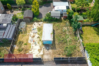 Land for sale in Sutton-at-Hone and Hawley