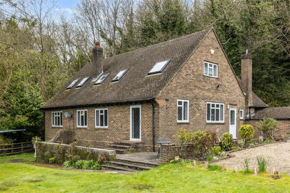 4.8 acres of House with Land for sale in Bletchingley