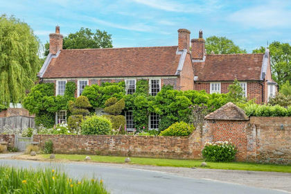2 acres of House with Land for sale in Chobham