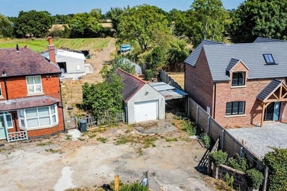 Building Plot for sale in Foston and Scropton