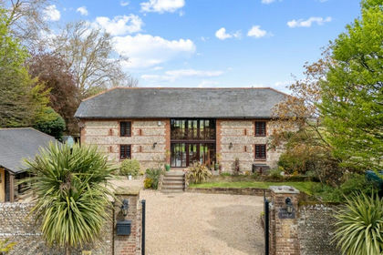 Barn Conversion for sale in Oving