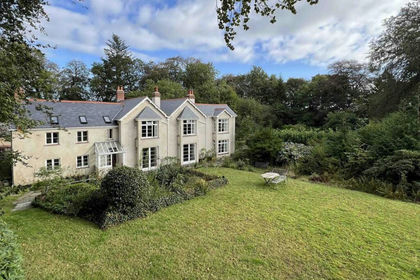 15.2 acres of Country Home for sale in Thornbury