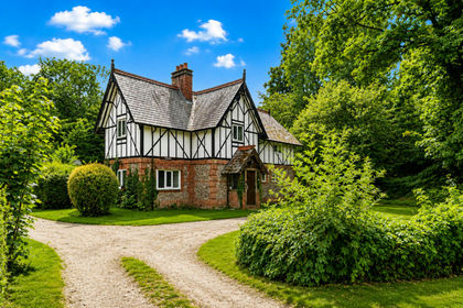1.8 acres of House with Land for sale in Micheldever