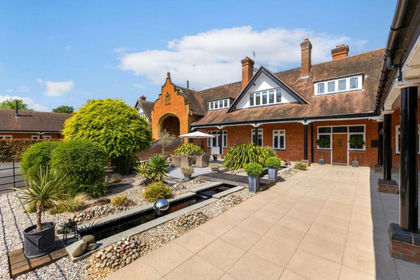 6.5 acres of Country Home for sale in Moreton Morrell