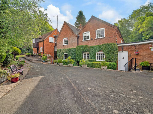 8 acres of Equestrian property for sale in Solihull