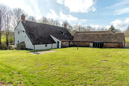 1 acre of Farmhouse for sale in North Petherton