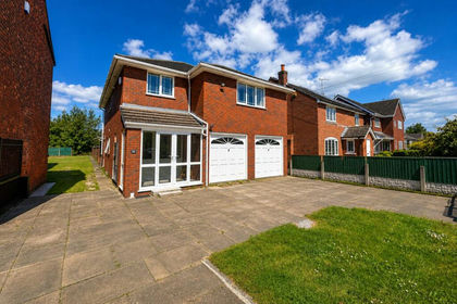 1 acre of House with Land for sale in North Meols