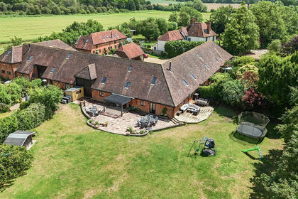 Barn Conversion for sale in White Waltham