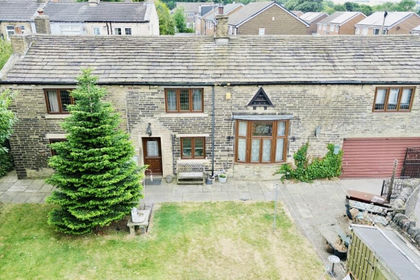 Barn Conversion for sale in Bradford West