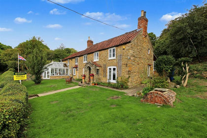 4.8 acres of House with Land for sale in Walesby