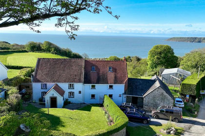 2.6 acres of Beachfront property for sale in Ilston
