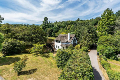11 acres of House with Land for sale in Dorking and Horley
