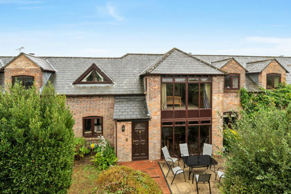 Barn Conversion for sale in East Stoke