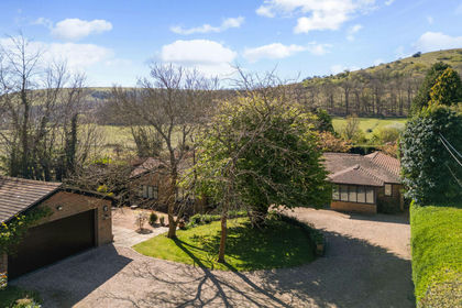 2.8 acres of Land for sale in Storrington and Sullington