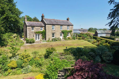5.7 acres of Country Home for sale in Kingwater