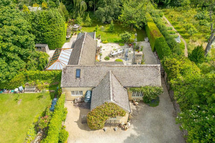 Barn Conversion for sale in Bledington