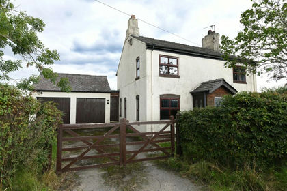 4.3 acres of House with Land for sale in Lymm