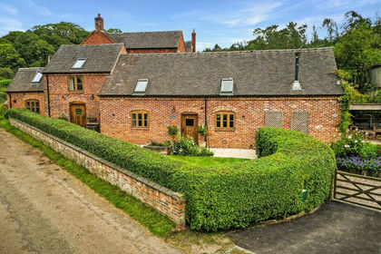 Barn Conversion for sale in Marchington
