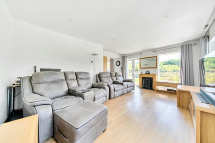 10 acres of House with Land for sale in Plumpton