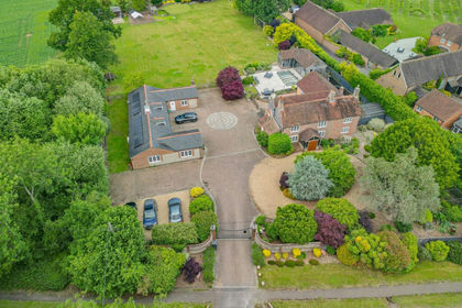 1.5 acres of House with Land for sale in Shedfield